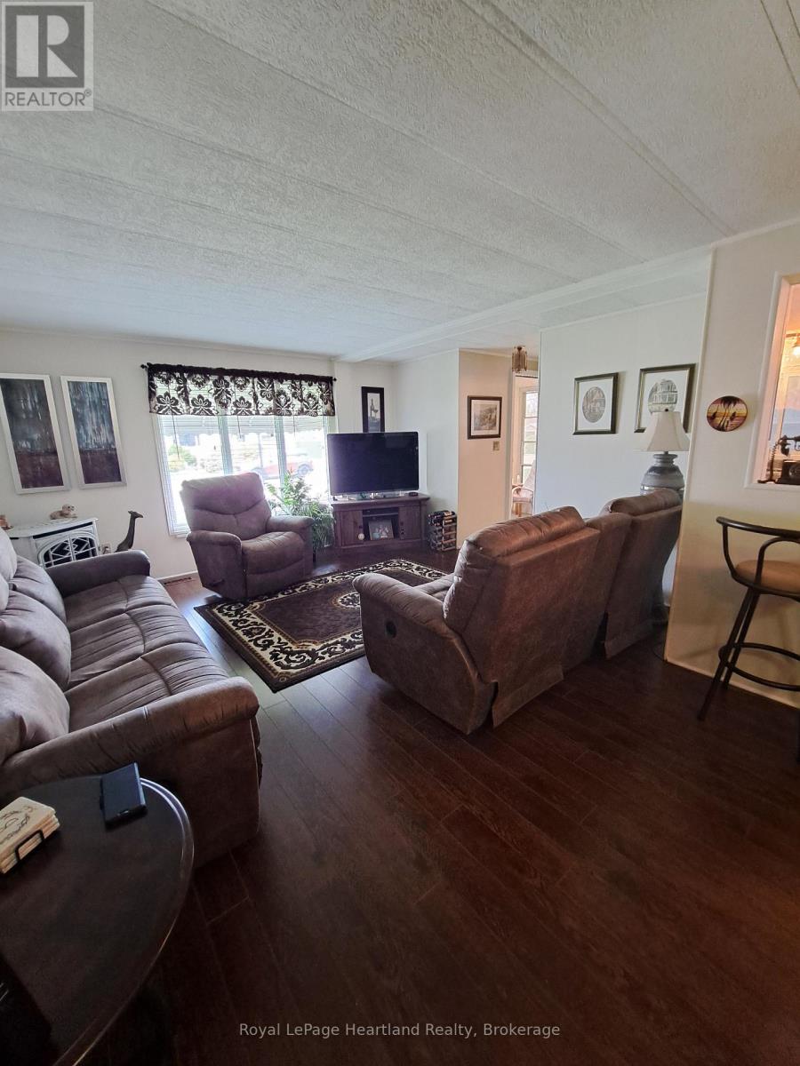 34 Miller Street, Strathroy-Caradoc, Ontario  N7G 1A6 - Photo 7 - X12124404