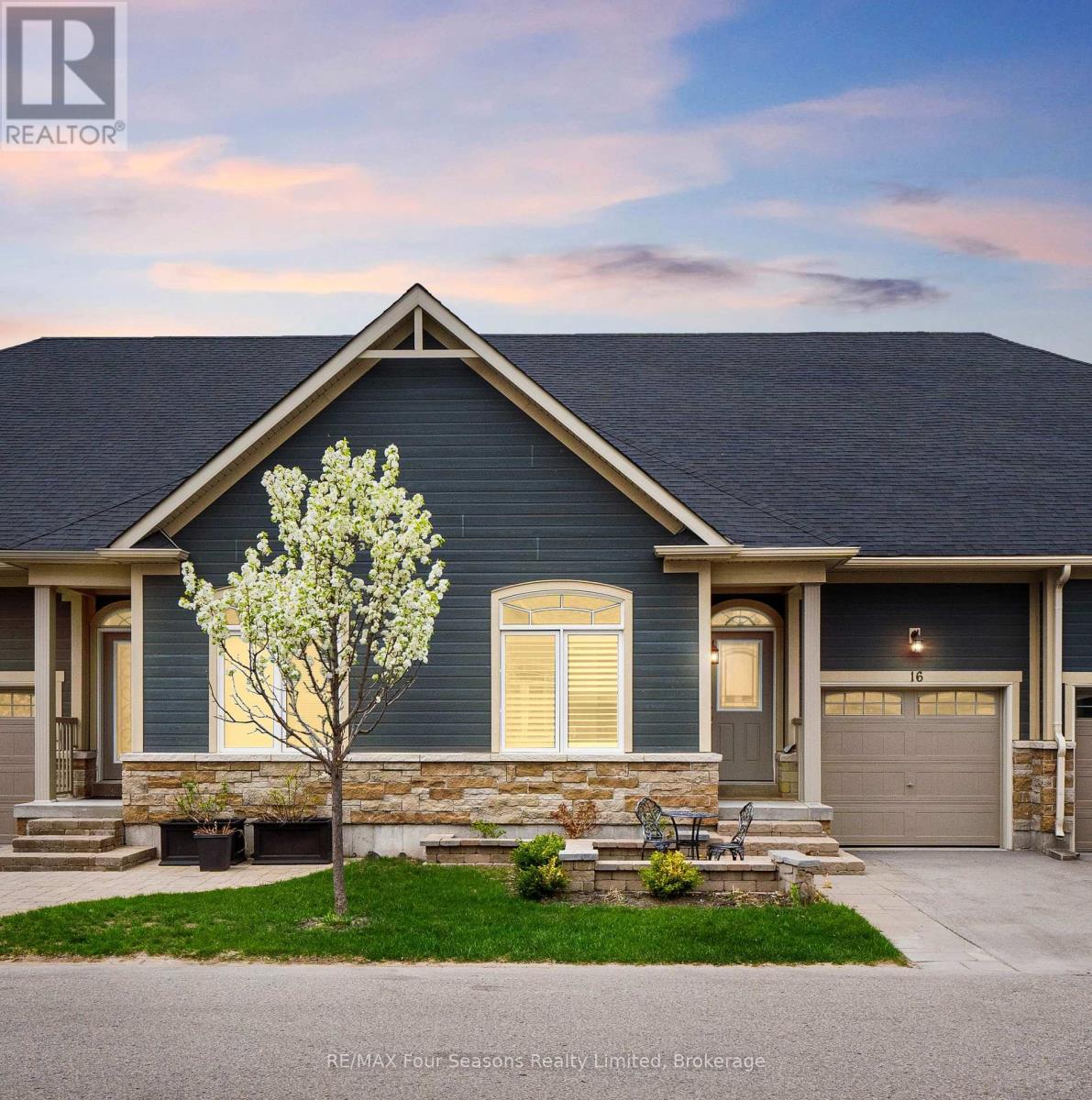 16 Kari Crescent, Collingwood, Ontario  L9Y 5B4 - Photo 1 - S12124579
