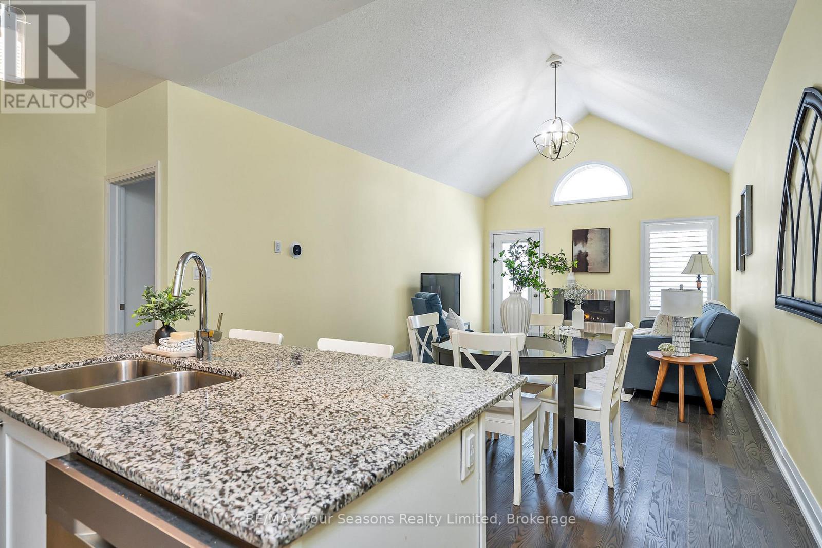 16 Kari Crescent, Collingwood, Ontario  L9Y 5B4 - Photo 10 - S12124579