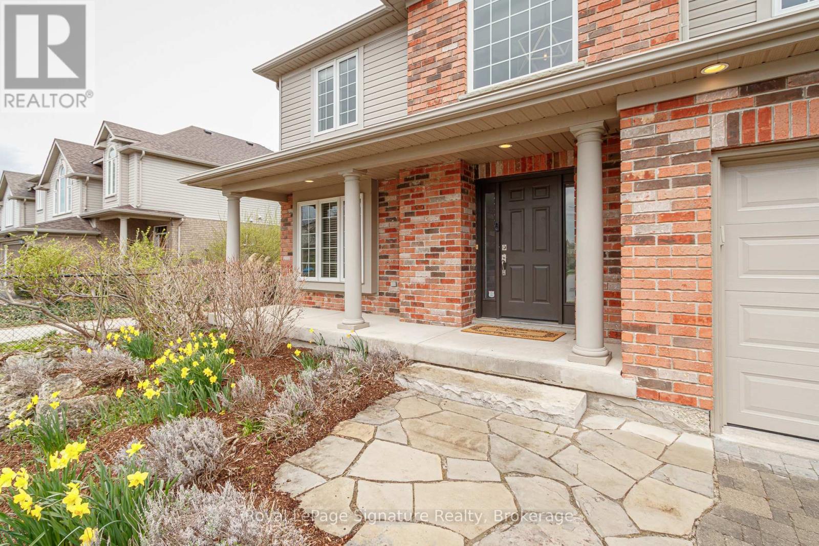 31 Brooke Avenue, Collingwood, Ontario  L9Y 5L2 - Photo 4 - S12124755