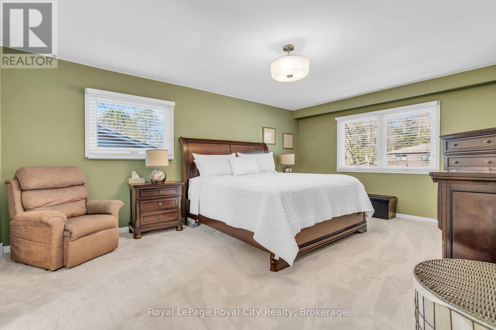 1548 Troika Court, Mississauga, Ontario  L5J 4C4 - Photo 26 - W12124722