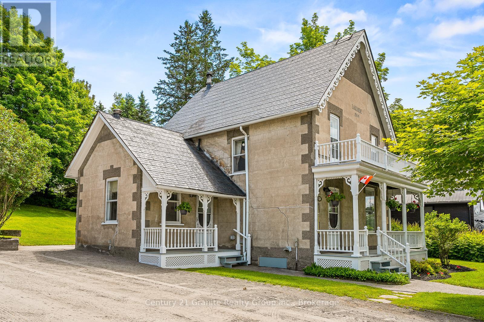 134 Highland Street, Dysart Et Al, Ontario  K0M 1S0 - Photo 1 - X12124647