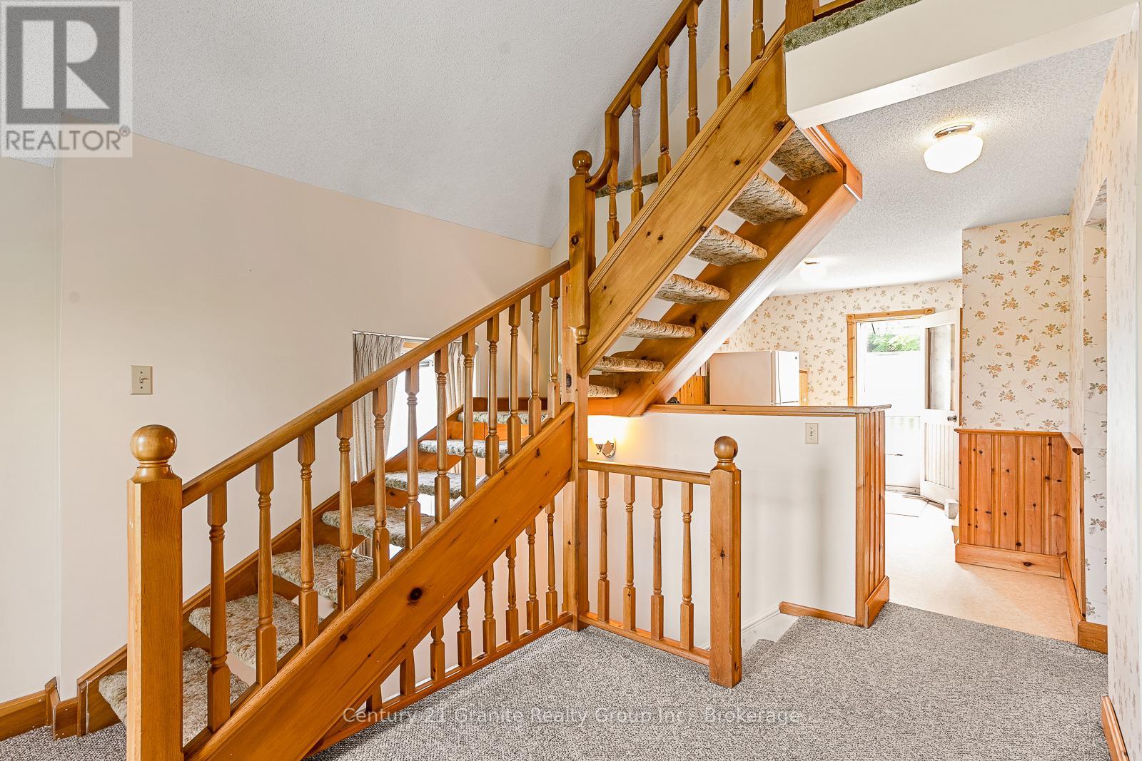 134 Highland Street, Dysart Et Al, Ontario  K0M 1S0 - Photo 21 - X12124647