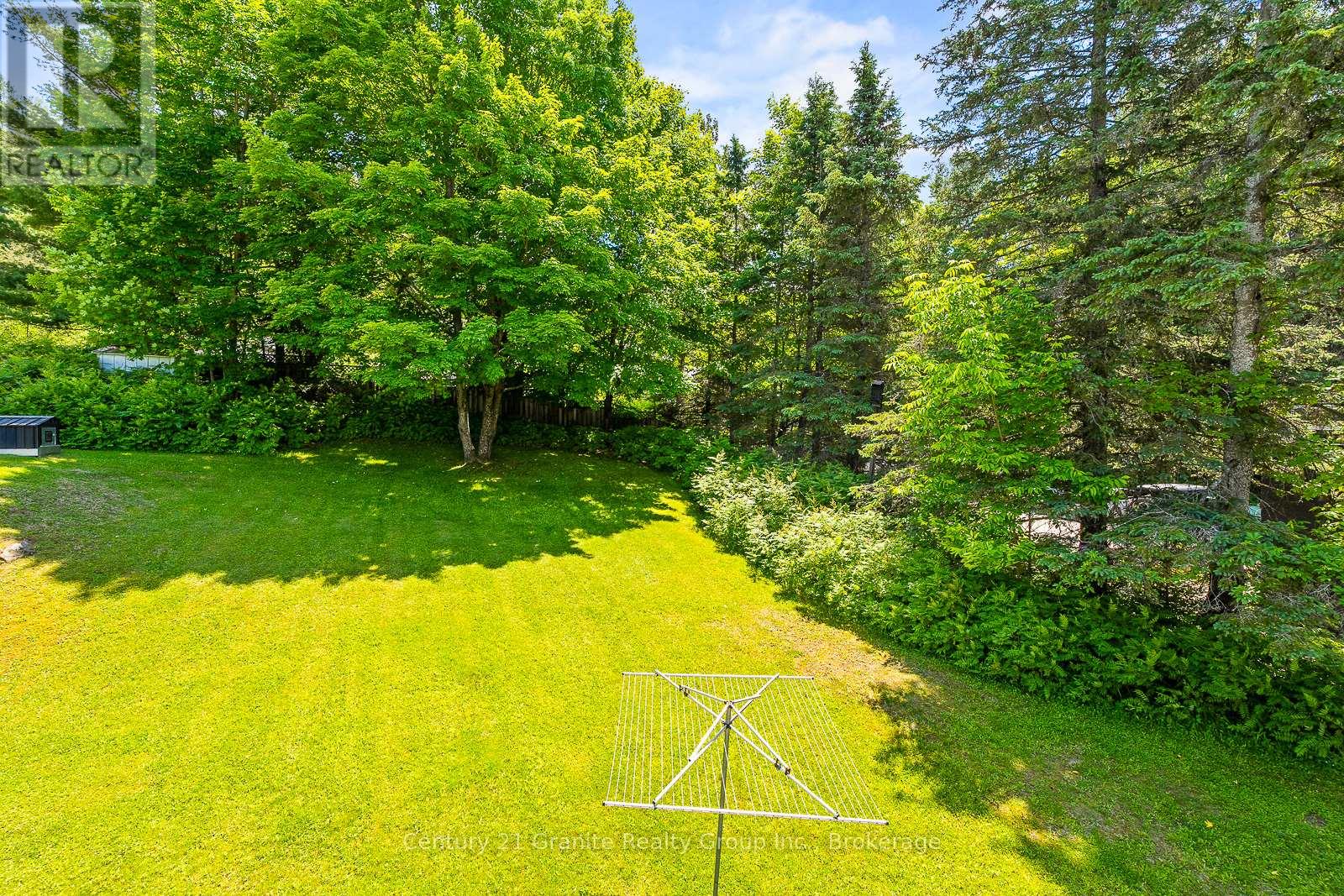 134 Highland Street, Dysart Et Al, Ontario  K0M 1S0 - Photo 35 - X12124647