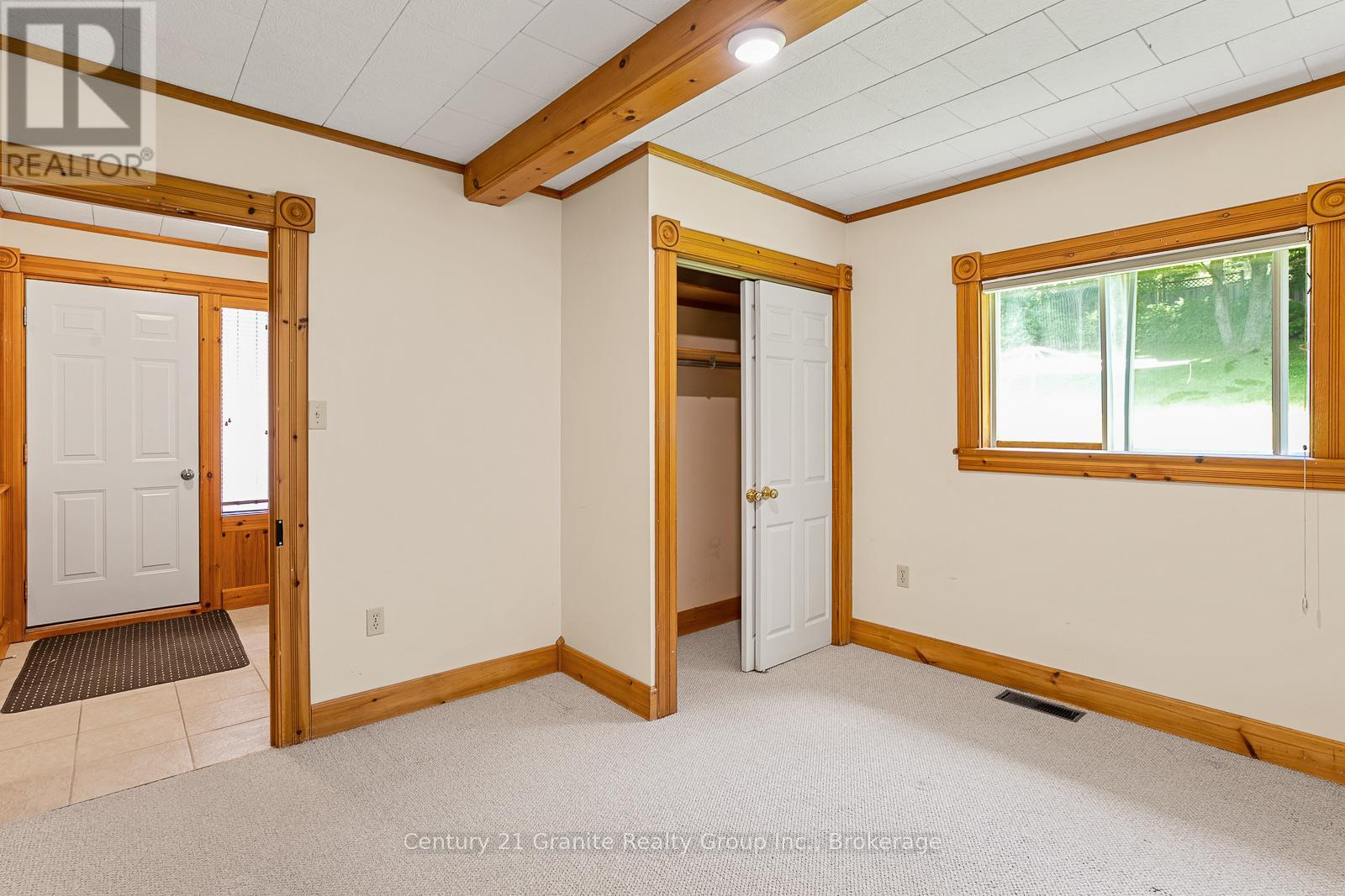 134 Highland Street, Dysart Et Al, Ontario  K0M 1S0 - Photo 11 - X12124649