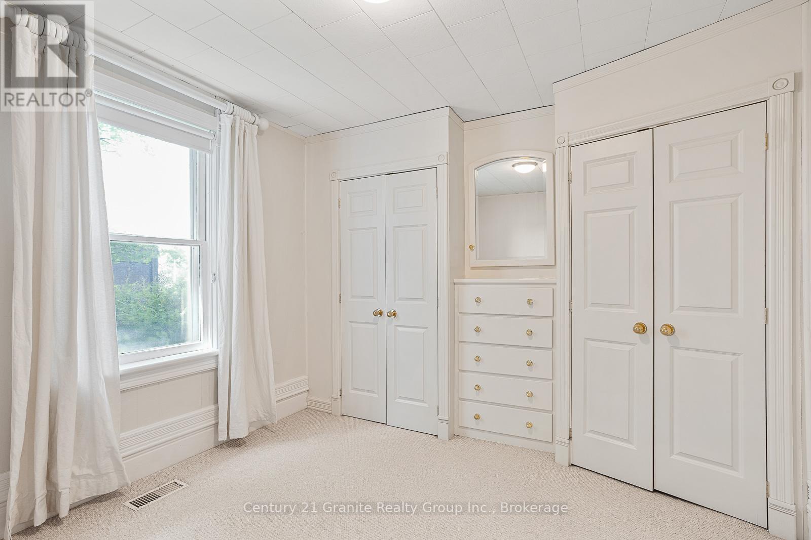 134 Highland Street, Dysart Et Al, Ontario  K0M 1S0 - Photo 12 - X12124649