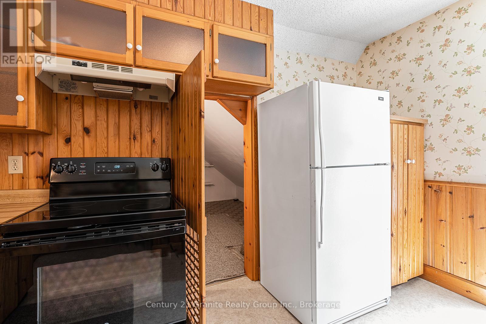134 Highland Street, Dysart Et Al, Ontario  K0M 1S0 - Photo 26 - X12124649