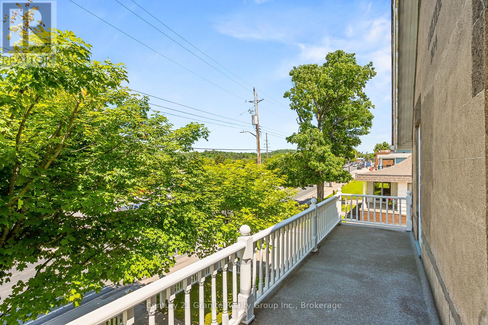 134 Highland Street, Dysart Et Al, Ontario  K0M 1S0 - Photo 31 - X12124649