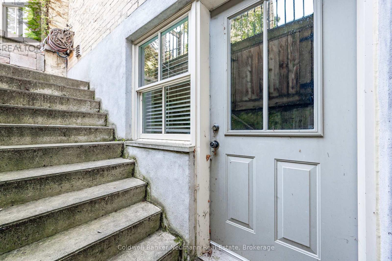 66 Grange Street, Guelph, Ontario  N1E 2V2 - Photo 16 - X12124824