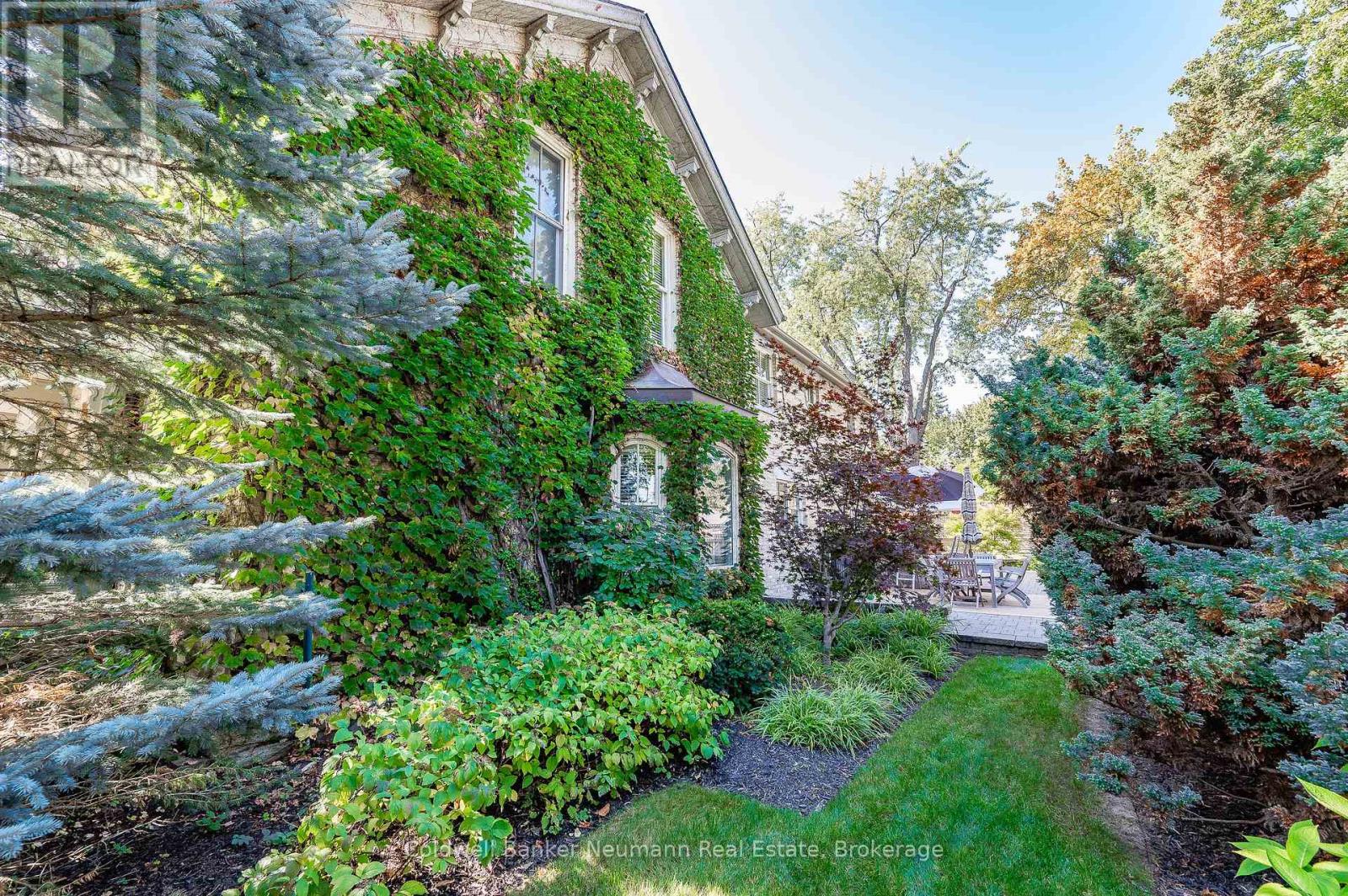 66 Grange Street, Guelph, Ontario  N1E 2V2 - Photo 17 - X12124824