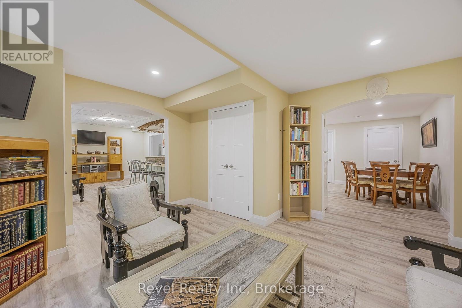 10 Musquake Court, Tiny, Ontario  L9M 1R2 - Photo 27 - S12125170