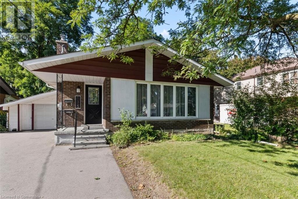 135 Ruskview Road, Kitchener, Ontario  N2M 4S1 - Photo 1 - 40725043