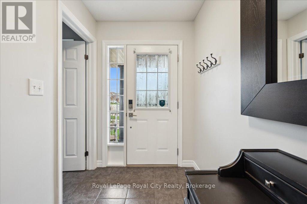 33 Bowen Drive, Guelph, Ontario  N1E 0C9 - Photo 7 - X12125635