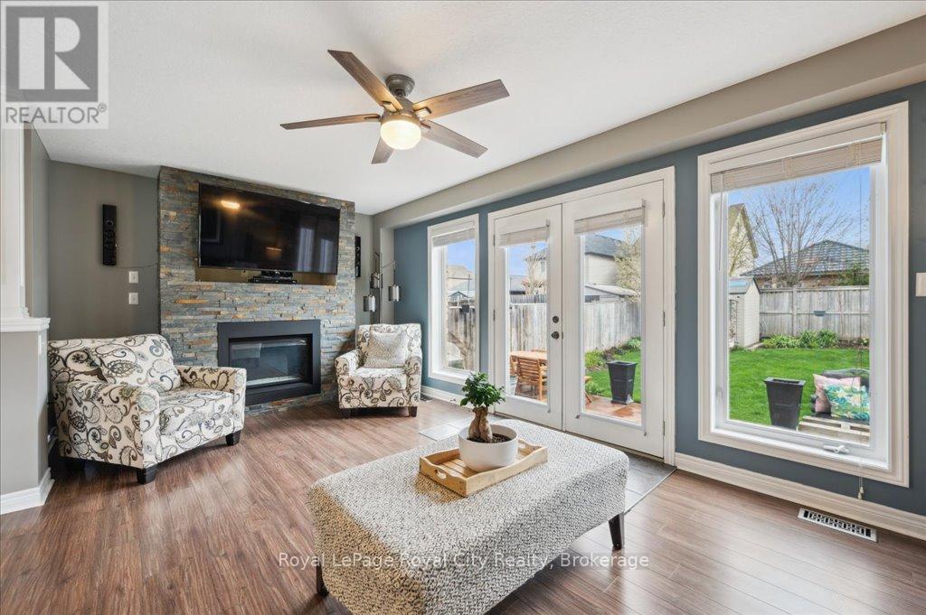 33 Bowen Drive, Guelph, Ontario  N1E 0C9 - Photo 9 - X12125635