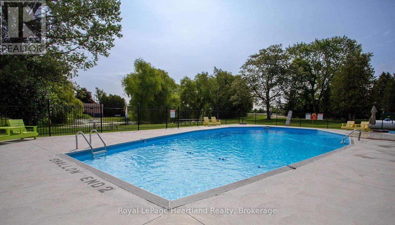 21 Bluffs View Boulevard, Ashfield-Colborne-Wawanosh, Ontario  N7A 0C1 - Photo 21 - X12125735