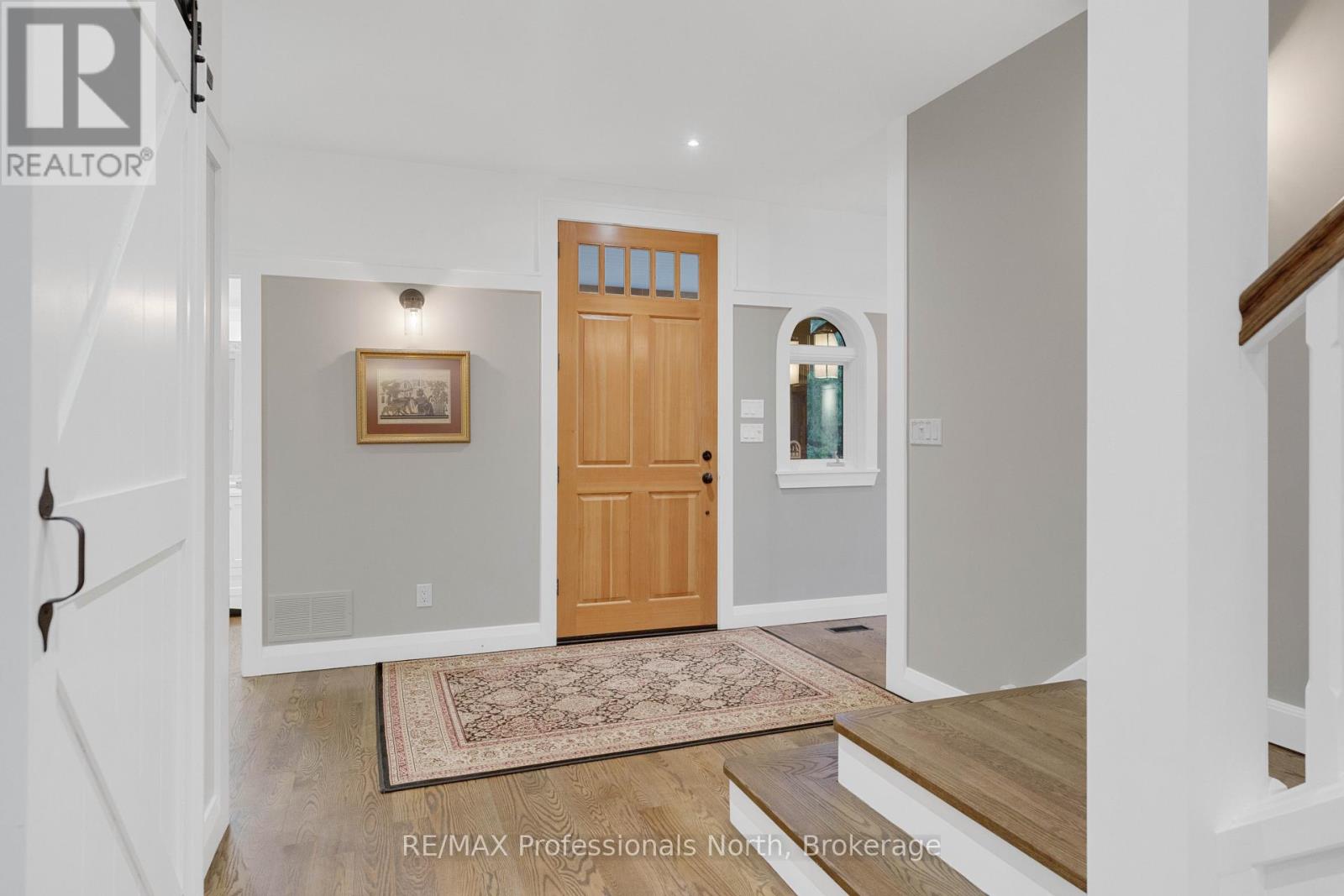 1656 Muskoka Beach Road, Bracebridge, Ontario  P1P 1R1 - Photo 10 - X12126023