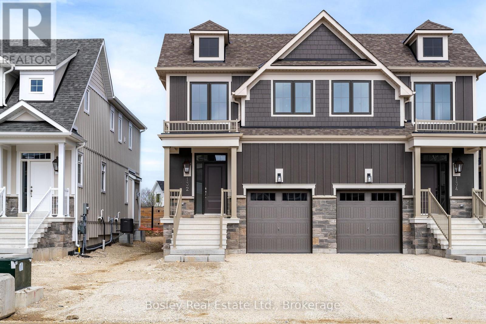 132 White Oak Crescent, Blue Mountains, Ontario  L9Y 0Z3 - Photo 1 - X12126055
