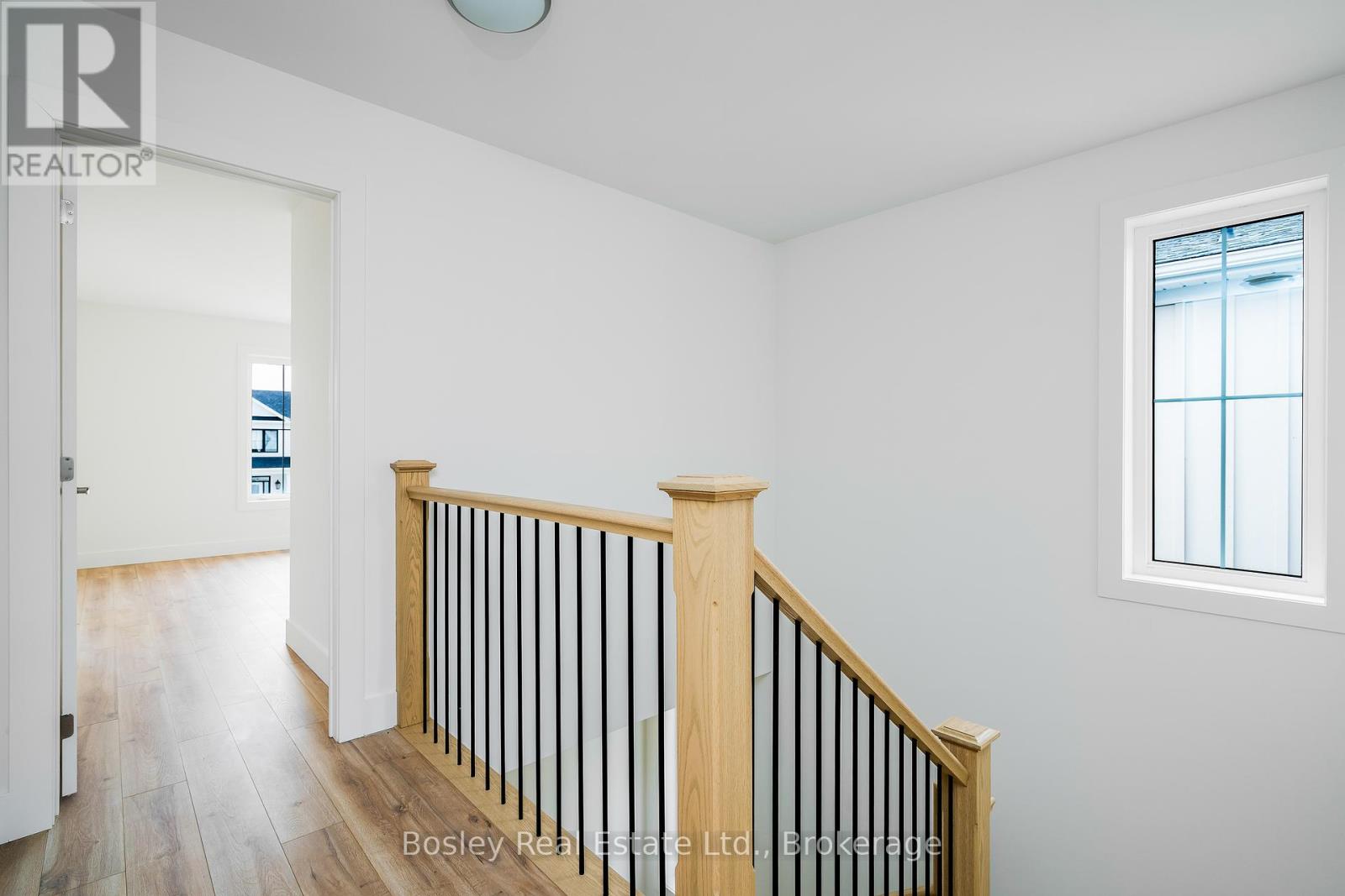 132 White Oak Crescent, Blue Mountains, Ontario  L9Y 0Z3 - Photo 16 - X12126055