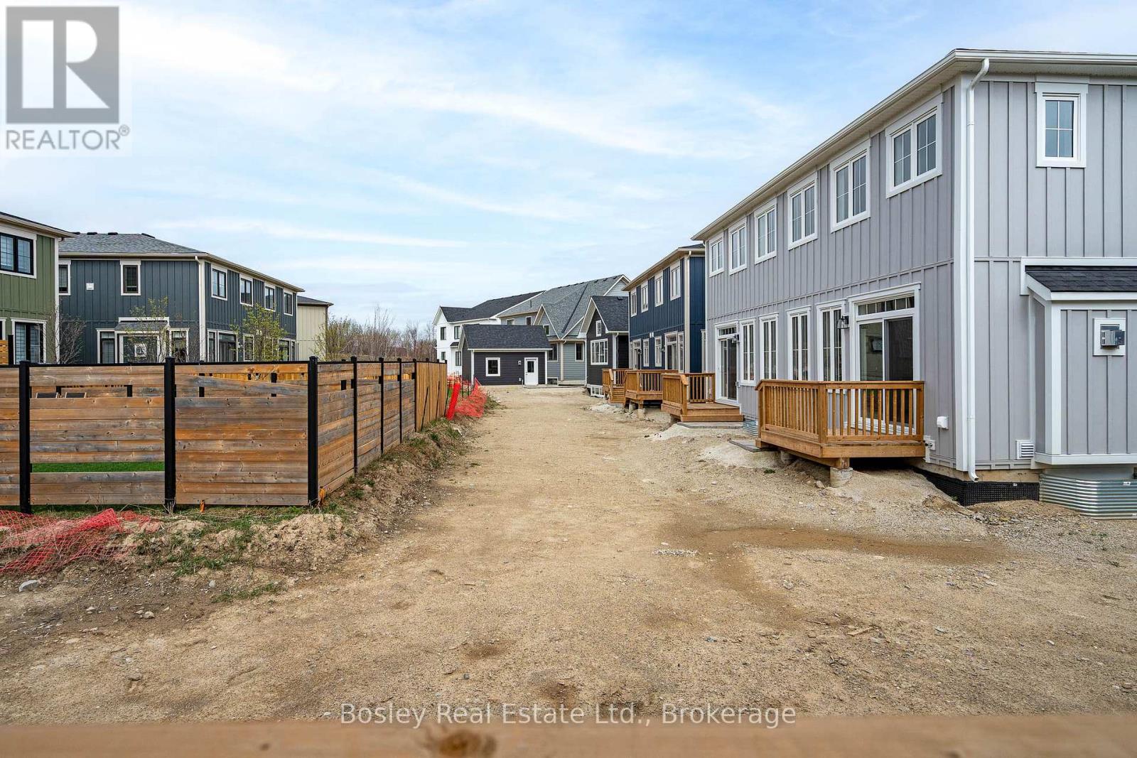 132 White Oak Crescent, Blue Mountains, Ontario  L9Y 0Z3 - Photo 39 - X12126055