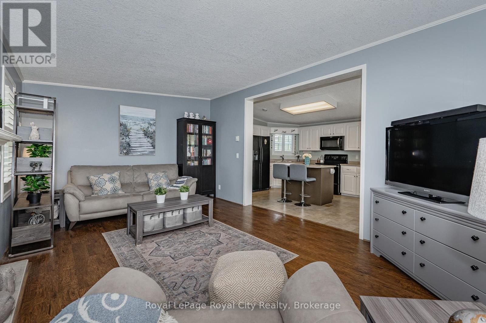 40 Bullfrog Drive, Puslinch, Ontario  N0B 2J0 - Photo 12 - X12126067