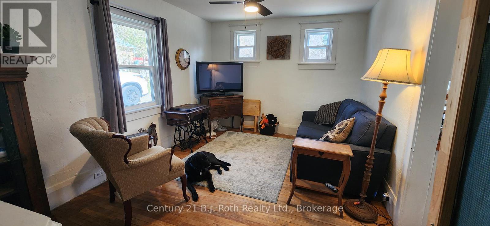 4 Stocking Lane, Huntsville, Ontario  P1H 1V4 - Photo 13 - X12126113
