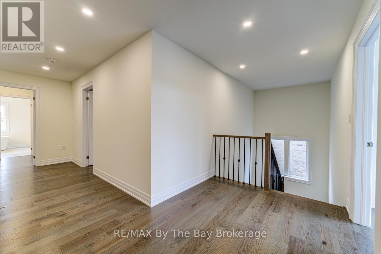 169 Rosanne Circle, Wasaga Beach, Ontario  L9Z 0N1 - Photo 26 - S12126180