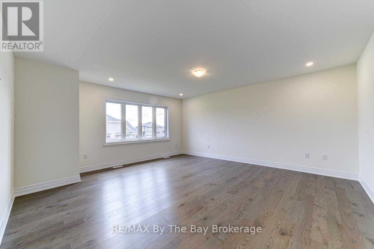 169 Rosanne Circle, Wasaga Beach, Ontario  L9Z 0N1 - Photo 31 - S12126180