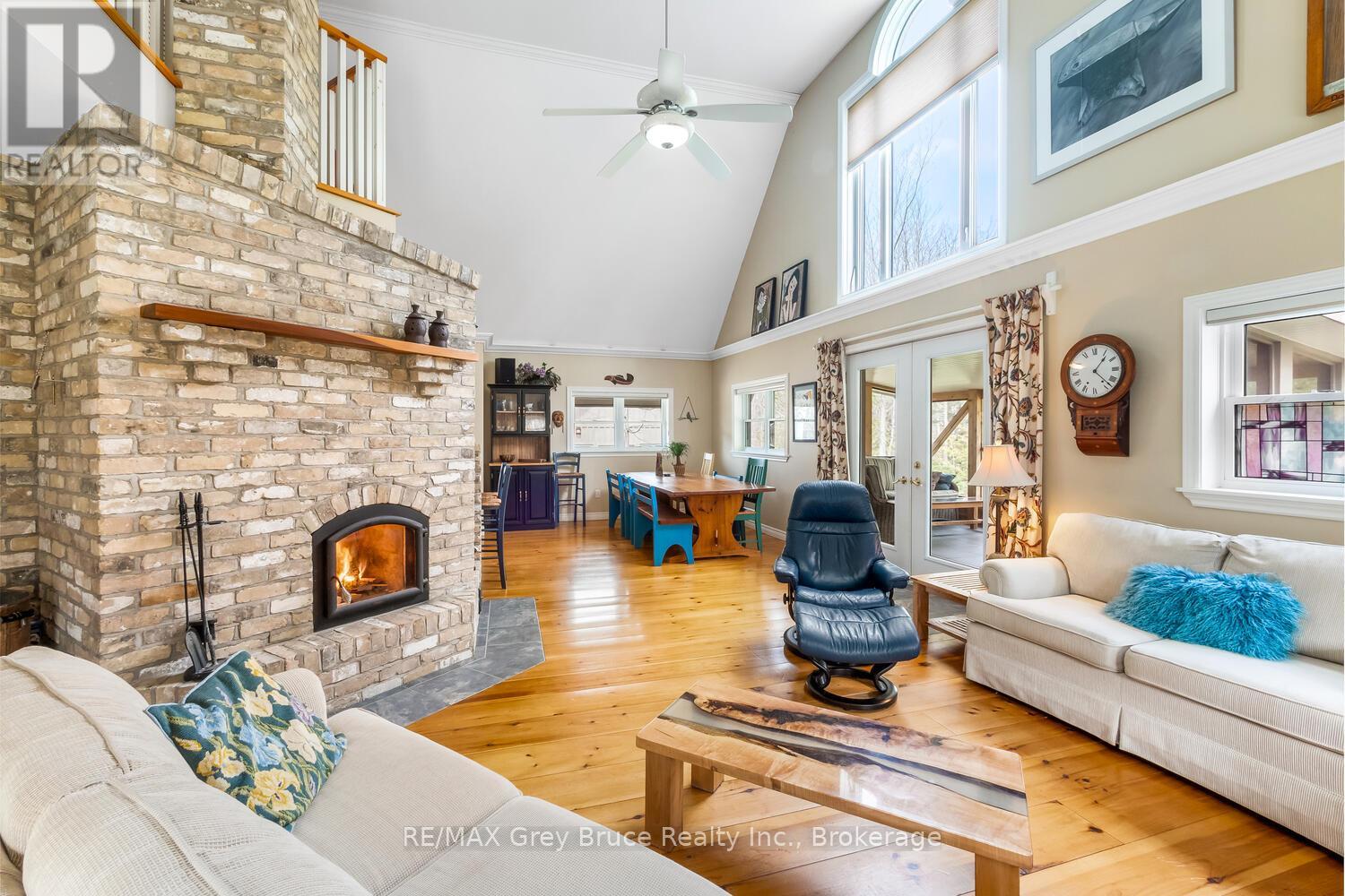 20 Maple Drive, Northern Bruce Peninsula, Ontario  N0H 1Z0 - Photo 11 - X12126172