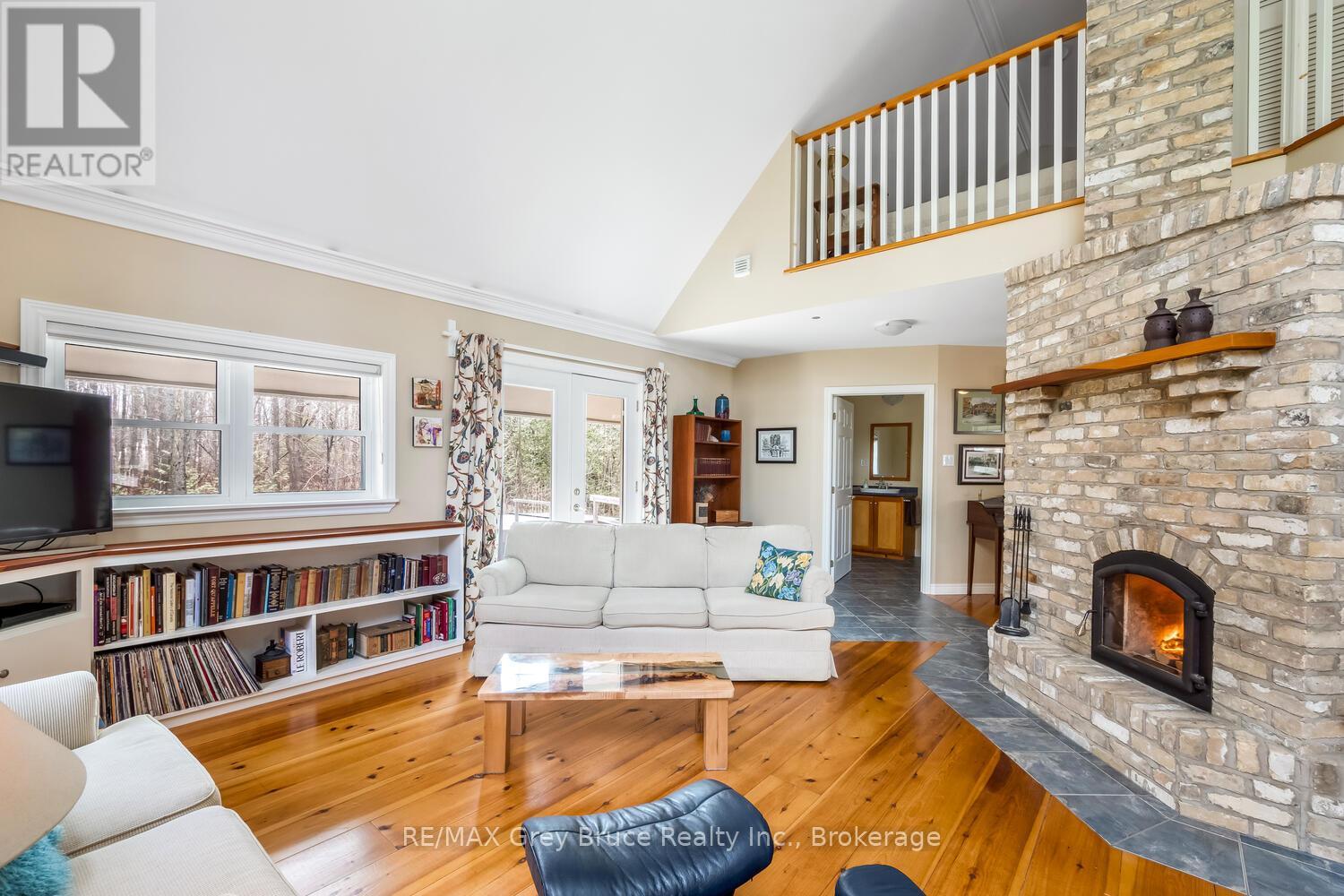 20 Maple Drive, Northern Bruce Peninsula, Ontario  N0H 1Z0 - Photo 13 - X12126172