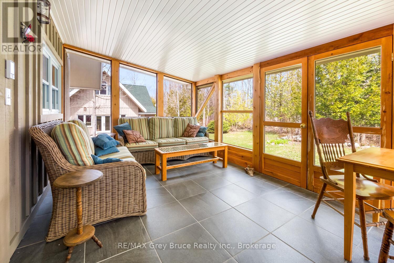 20 Maple Drive, Northern Bruce Peninsula, Ontario  N0H 1Z0 - Photo 15 - X12126172