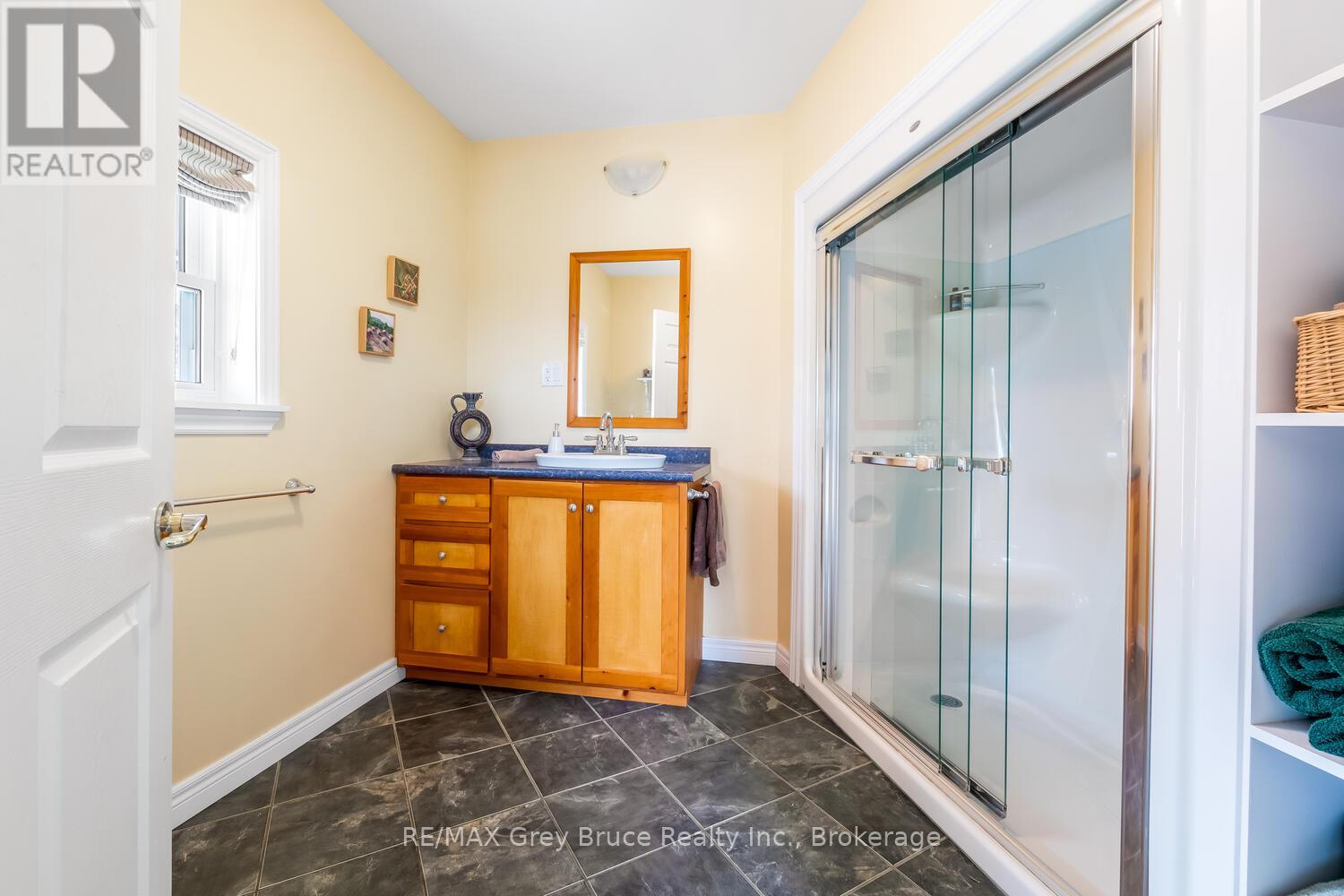 20 Maple Drive, Northern Bruce Peninsula, Ontario  N0H 1Z0 - Photo 16 - X12126172