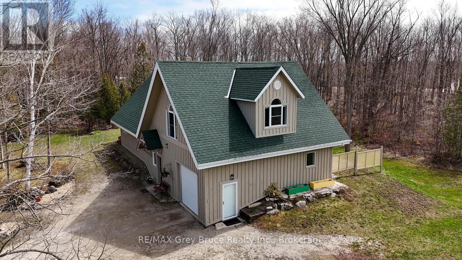 20 Maple Drive, Northern Bruce Peninsula, Ontario  N0H 1Z0 - Photo 38 - X12126172