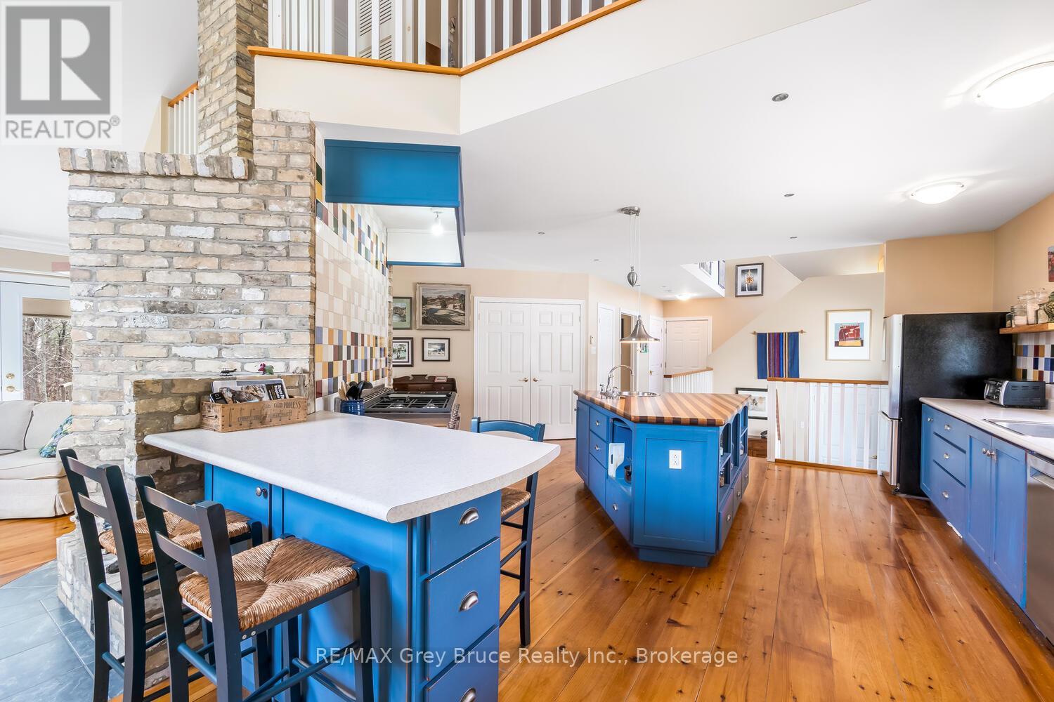 20 Maple Drive, Northern Bruce Peninsula, Ontario  N0H 1Z0 - Photo 9 - X12126172