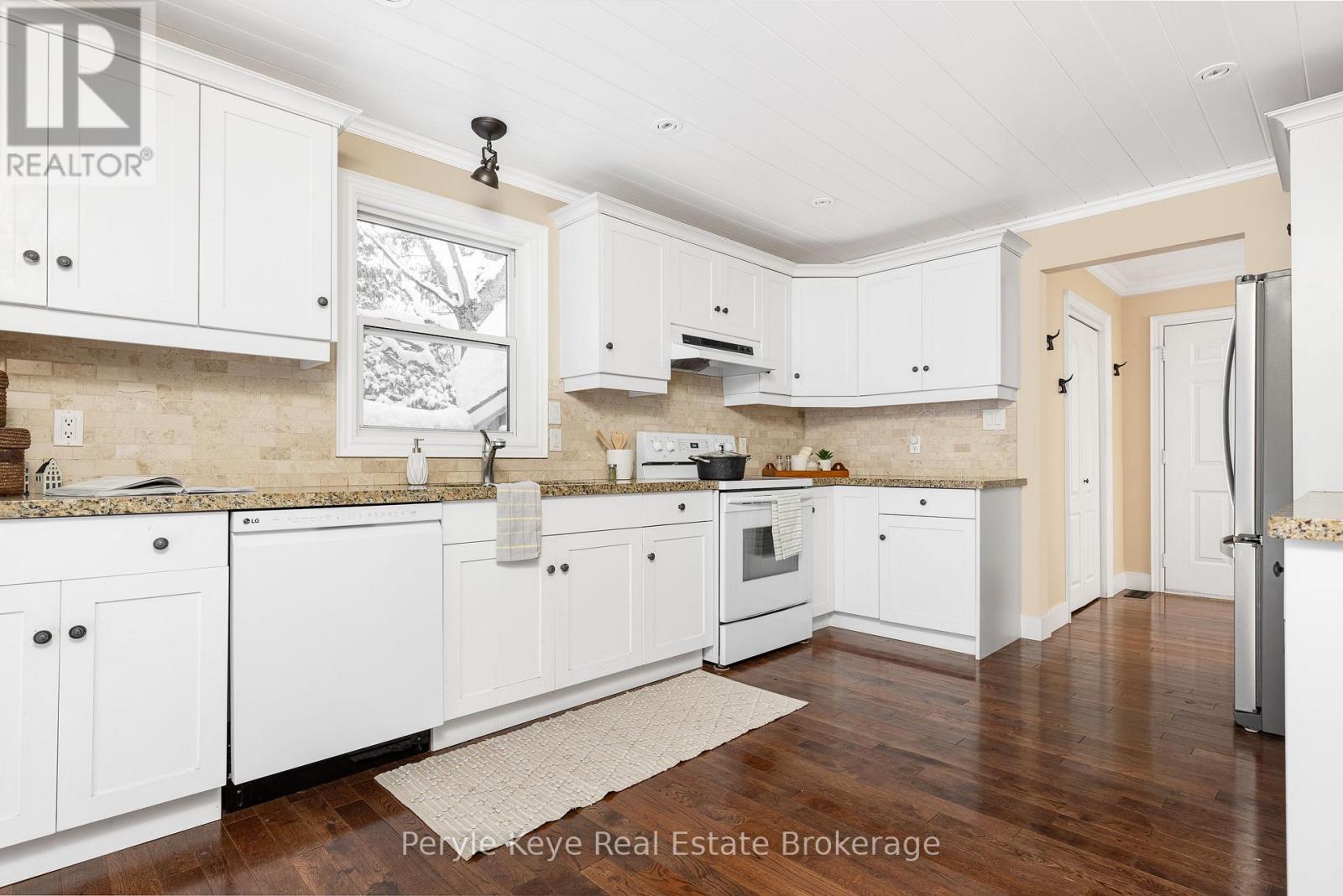 33 Meadow Heights Drive, Bracebridge, Ontario  P1L 1A2 - Photo 21 - X12126367