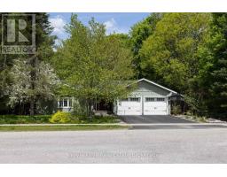 33 MEADOW HEIGHTS DRIVE, Bracebridge, Ontario