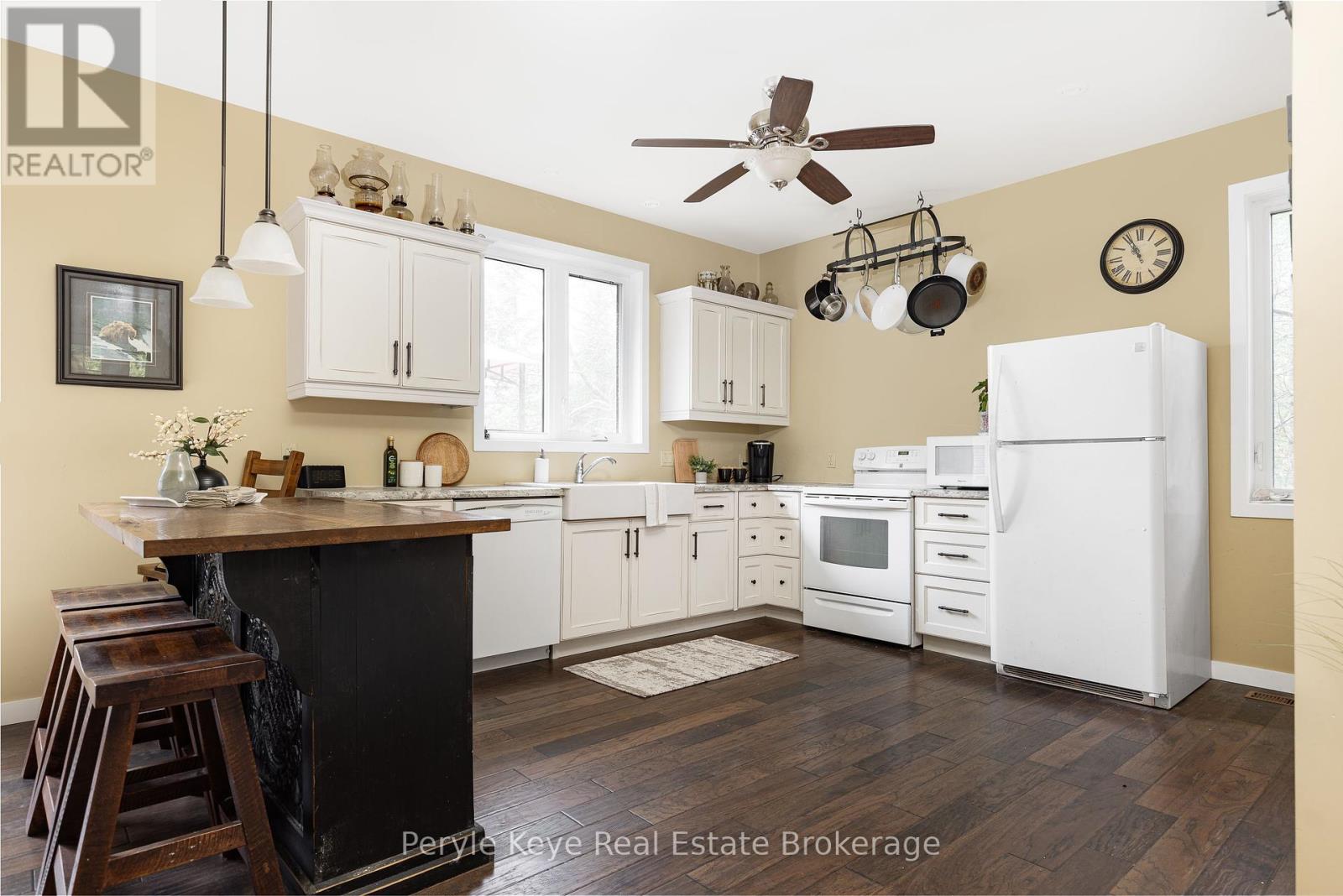 1305 Bellwood Acres Road, Lake Of Bays, Ontario  P0B 1A0 - Photo 13 - X12126371