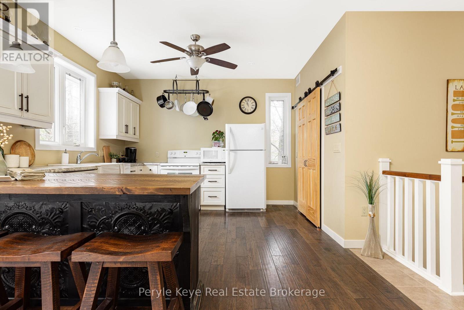 1305 Bellwood Acres Road, Lake Of Bays, Ontario  P0B 1A0 - Photo 14 - X12126371
