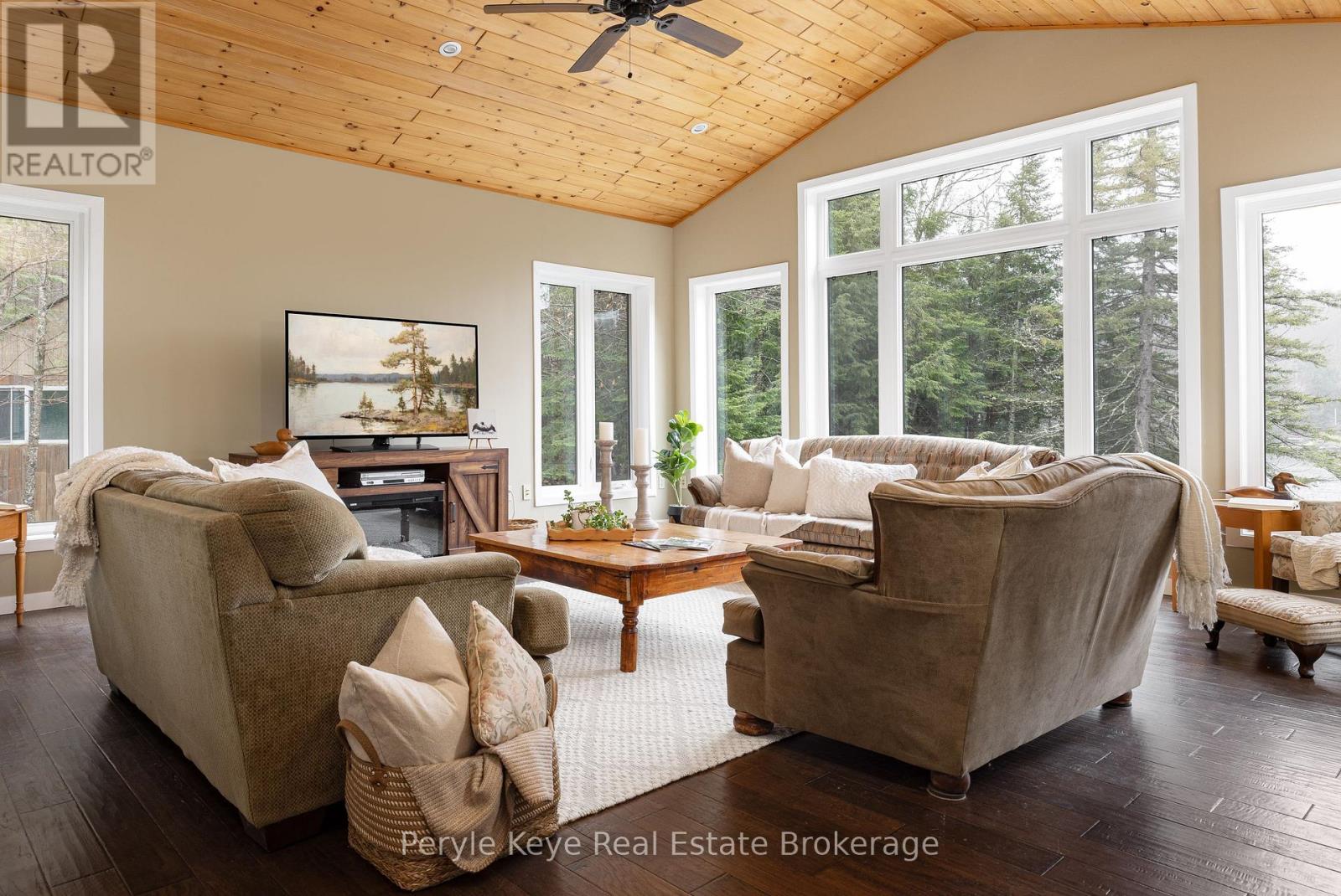 1305 Bellwood Acres Road, Lake Of Bays, Ontario  P0B 1A0 - Photo 21 - X12126371