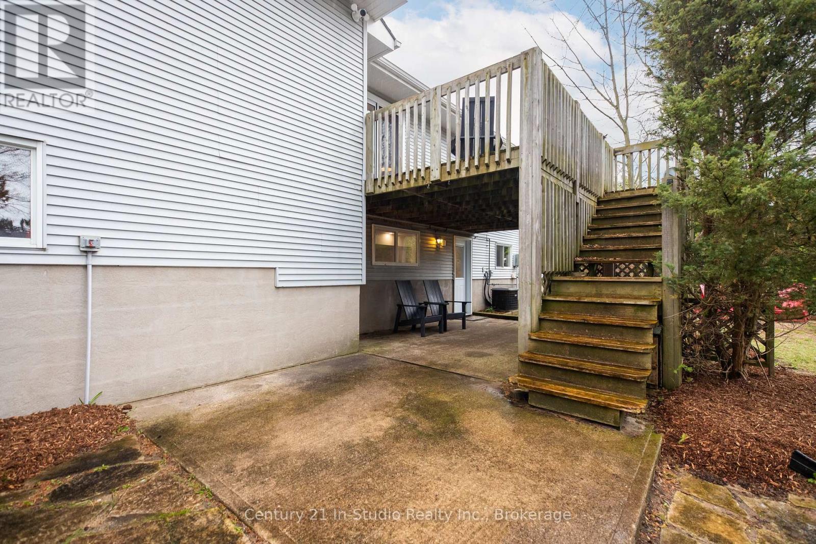 550 Mcnabb Street, Saugeen Shores, Ontario  N0H 2L0 - Photo 7 - X12126409