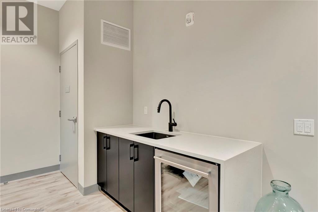 107 Roger Street Unit# 101, Waterloo, Ontario  N2J 0G3 - Photo 32 - 40716884