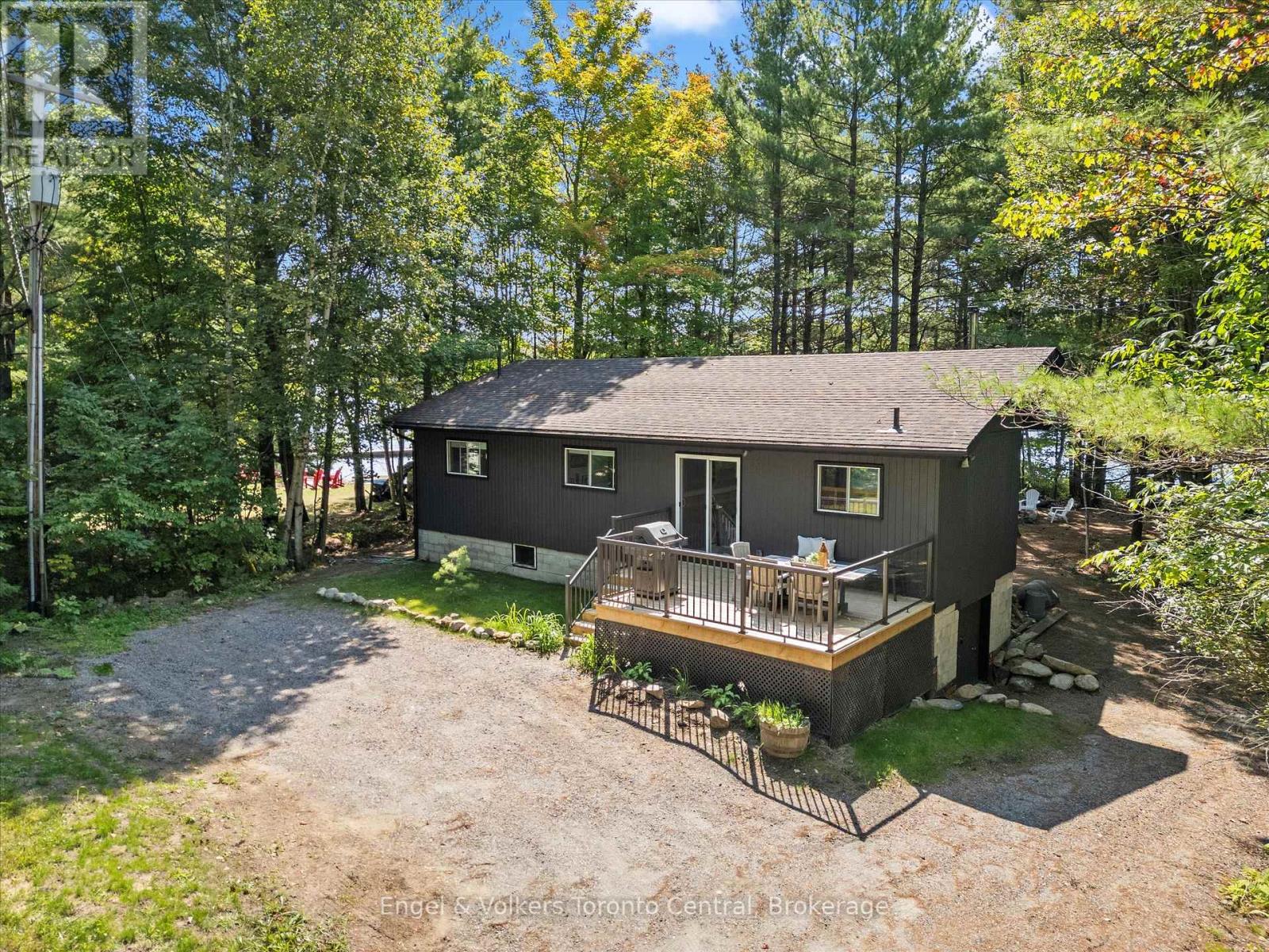 142 Stewart Lake Road, Georgian Bay, Ontario  P0C 1H0 - Photo 3 - X12126465