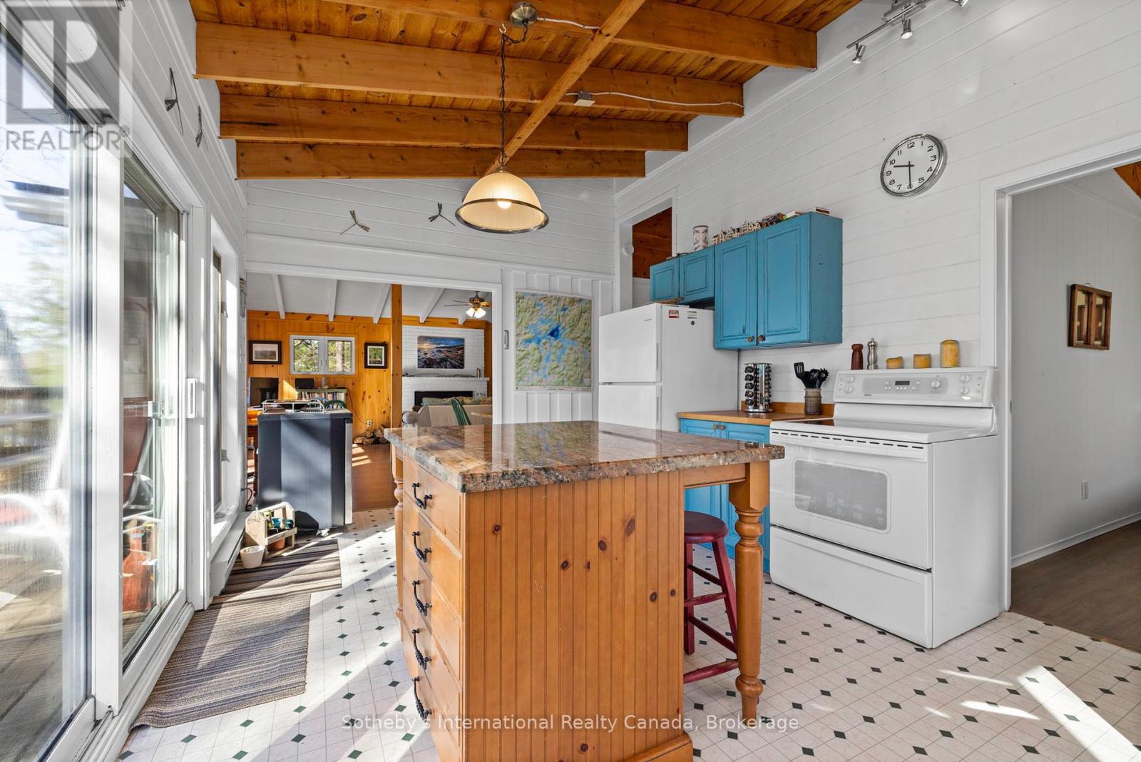 47 Deerfield Road, Mckellar, Ontario  P2A 2W7 - Photo 11 - X12126469