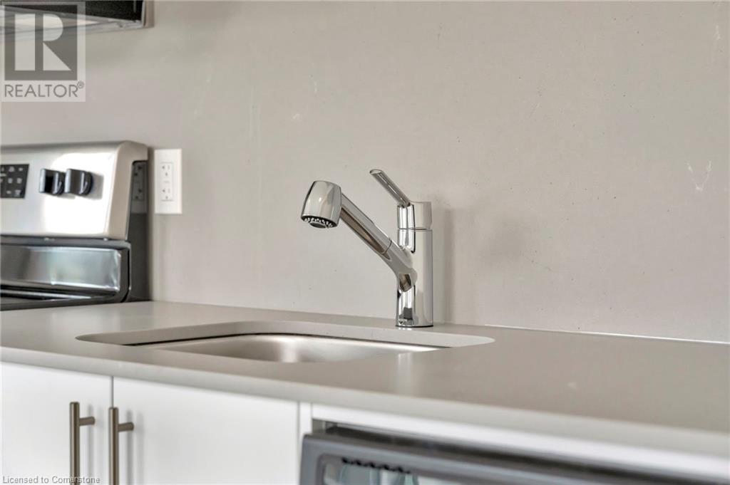 107 Roger Street Unit# 516, Waterloo, Ontario  N2J 0G3 - Photo 11 - 40716854