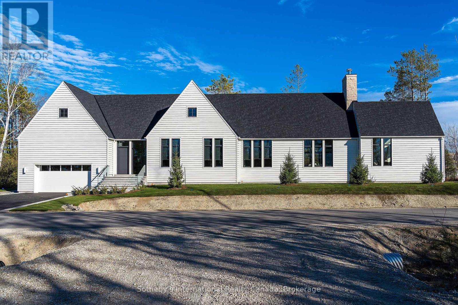 101 Deer Lane, Blue Mountains, Ontario  N0H 1J0 - Photo 3 - X12126533