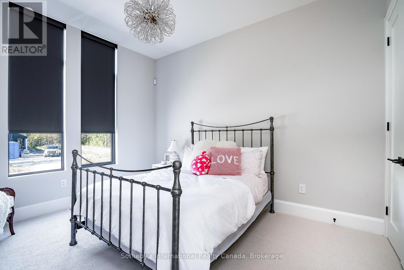 101 Deer Lane, Blue Mountains, Ontario  N0H 1J0 - Photo 42 - X12126533