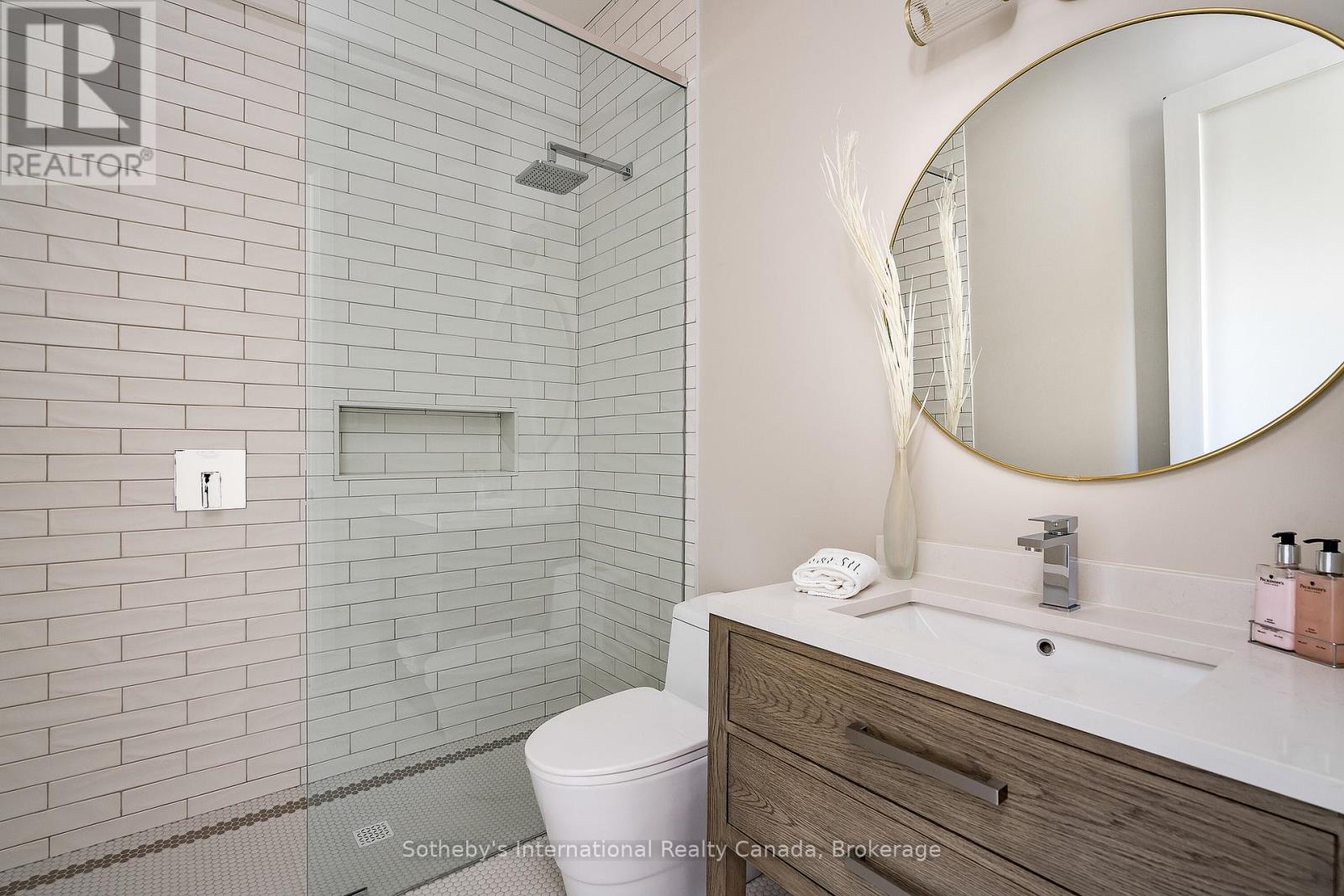 101 Deer Lane, Blue Mountains, Ontario  N0H 1J0 - Photo 43 - X12126533