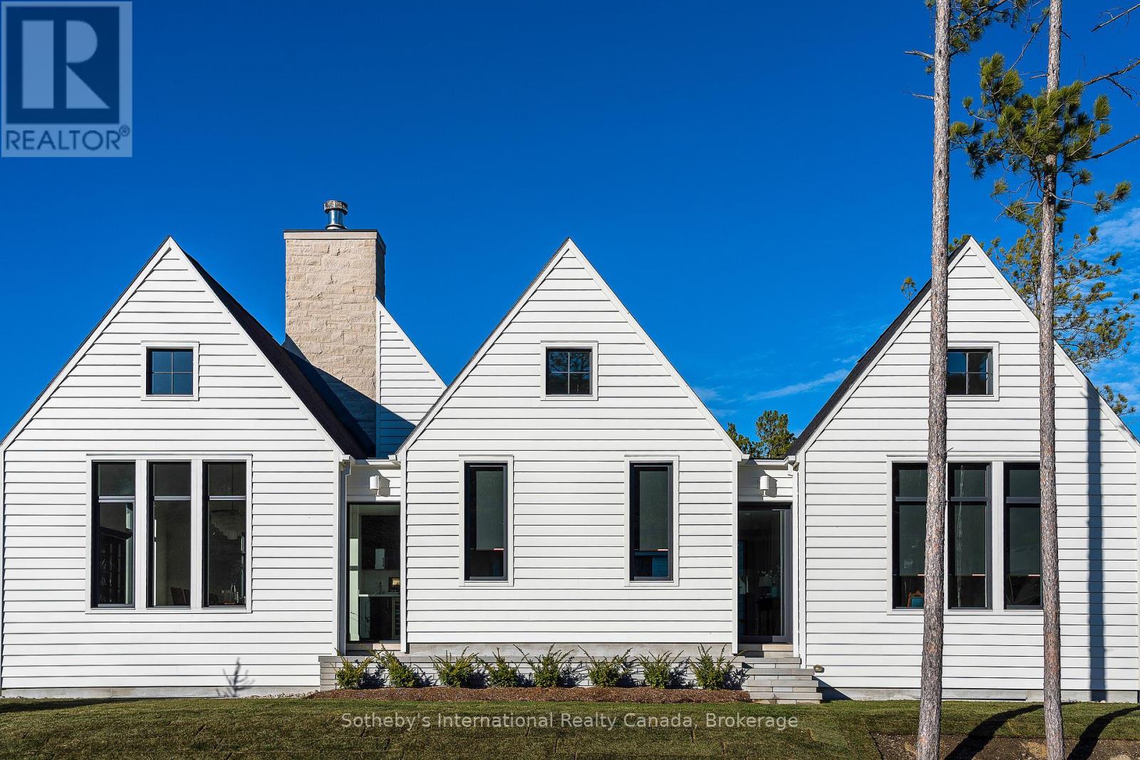 101 Deer Lane, Blue Mountains, Ontario  N0H 1J0 - Photo 5 - X12126533