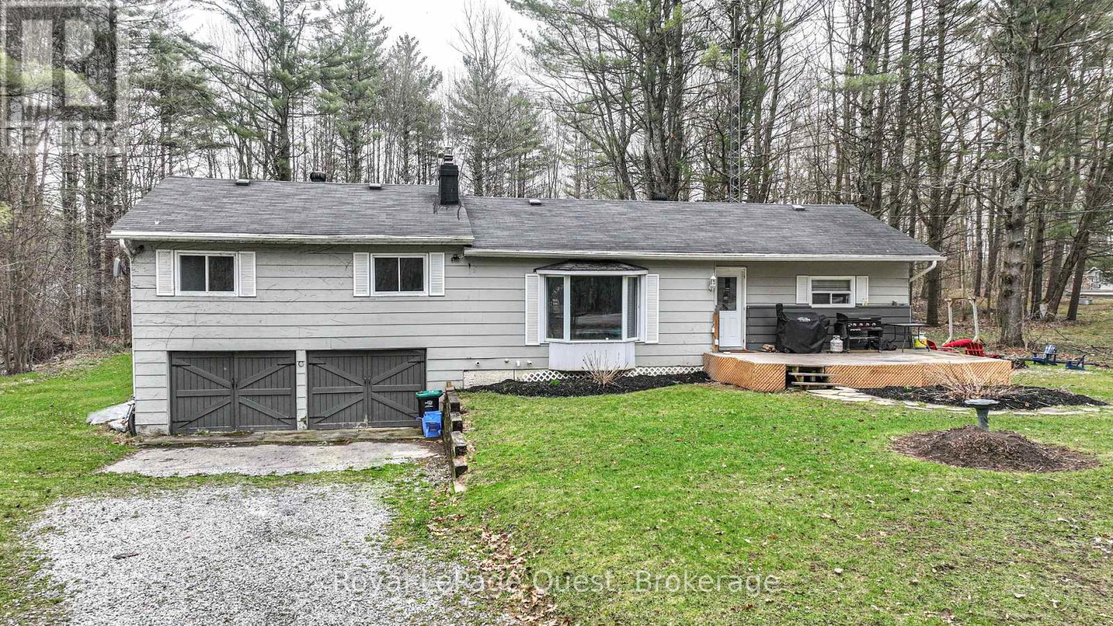 1979 Peninsula Pt Road, Severn, Ontario  P0E 1N0 - Photo 2 - S12126705