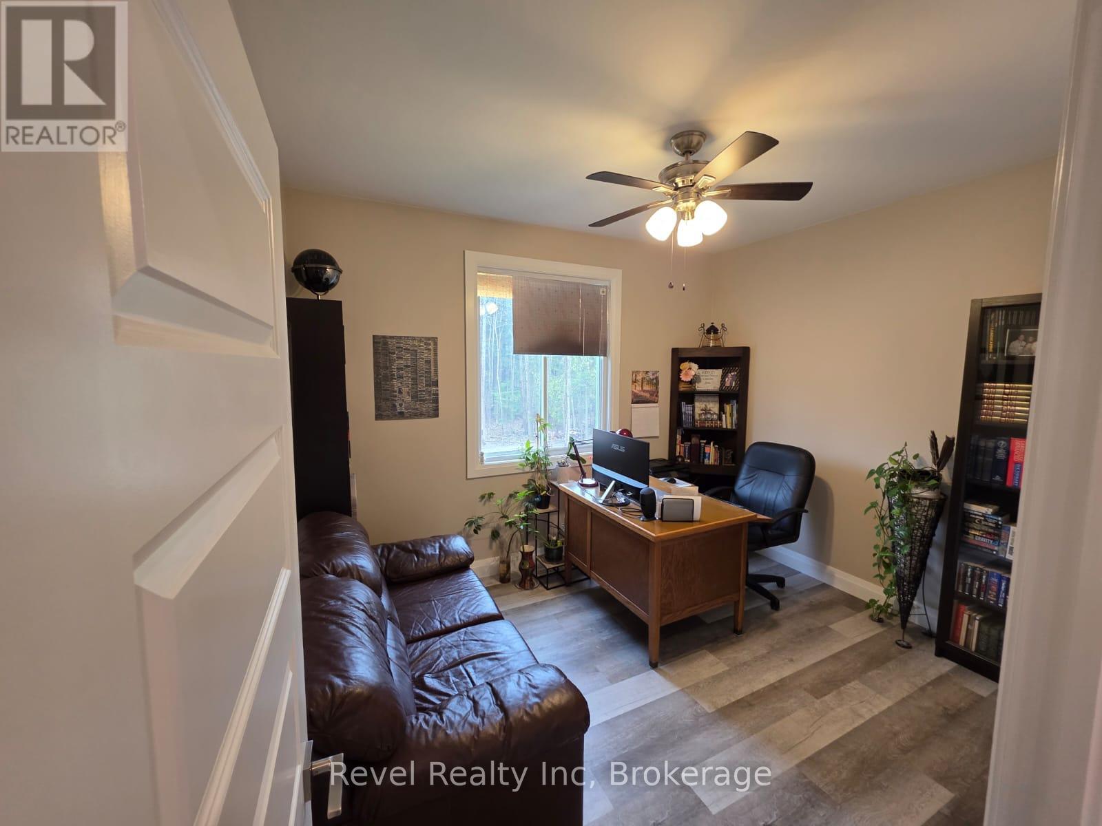 719 17 Concession Road W, Tiny, Ontario  L9M 1R3 - Photo 5 - S12126744