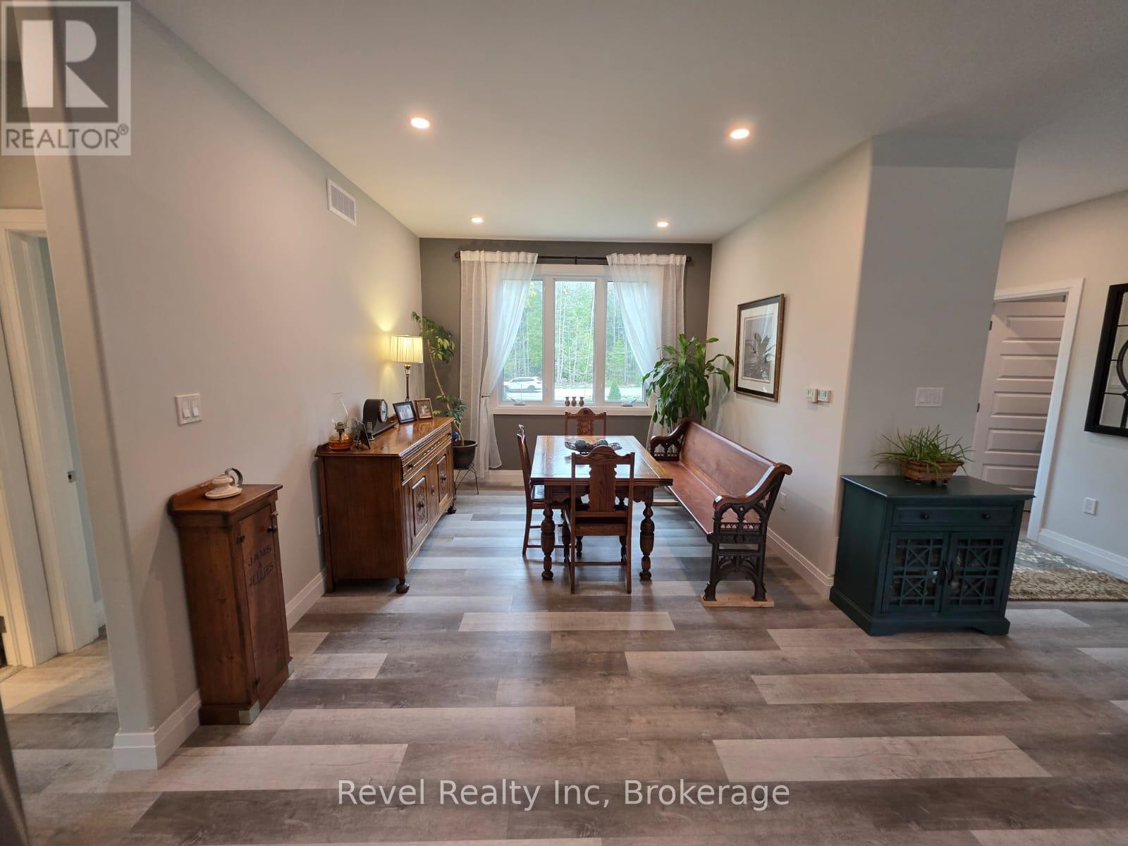 719 17 Concession Road W, Tiny, Ontario  L9M 1R3 - Photo 8 - S12126744